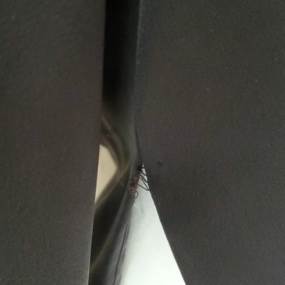 High side-slit, Black open coat - Picture 3 of 9